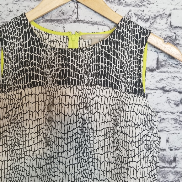 Banana Republic SnakeSkin Top - Picture 5 of 8